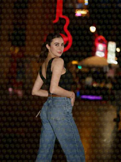 Penelope, 23 y.o., 174 cm, 59 kg, Abu Dhabi