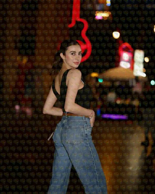Penelope, 23 y.o., 174 cm, 59 kg, Abu Dhabi