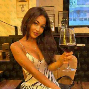 Photo 5 — Rosalind real warmth, real connection, 23 y.o., 169 cm, 59 kg, Dubai