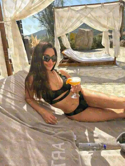 Rose, 29 y.o., 165 cm, 54 kg, Dubai