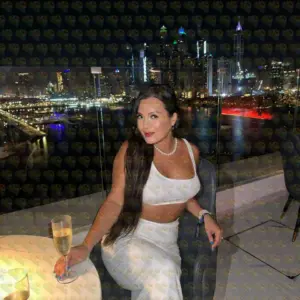 Photo 2 — Salma, 35 y.o., 170 cm, 68 kg, Dubai
