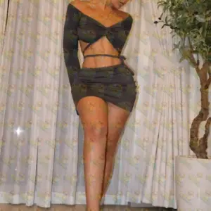 Photo 7 — Santa Italian hands, real relaxation, 25 y.o., 165 cm, 58 kg, Sharjah