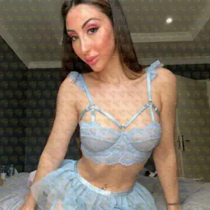 Photo 7 — Sarah, 25 y.o., 160 cm, 44 kg, Dubai