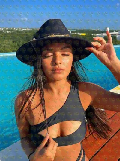 Sarah Sweet Indian girl in Jumeirah Bay 💋, 24 y.o., 167 cm, 55 kg, Dubai