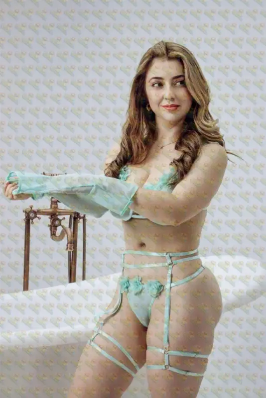 Sarfa, 31 y.o., 160 cm, 60 kg, Sharjah