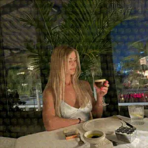 Photo 5 — Talia Firm, warm, and worth every moment, 33 y.o., 162 cm, 49 kg, Sharjah