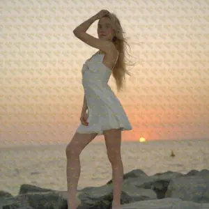 Photo 4 — Tara tiny blonde with a big warm heart 💕, 21 y.o., 167 cm, 47 kg, Sharjah