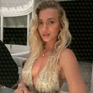 Photo 3 — Tatiana, 26 y.o., 177 cm, 55 kg, Abu Dhabi