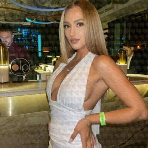 Photo 4 — Tatiana, 26 y.o., 177 cm, 55 kg, Abu Dhabi