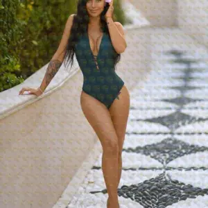 Photo 2 — Veronika, 34 y.o., 170 cm, 54 kg, Abu Dhabi