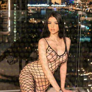 Photo 4 — Vesta French charm meets Five Palm luxury, 22 y.o., 176 cm, 56 kg, Dubai