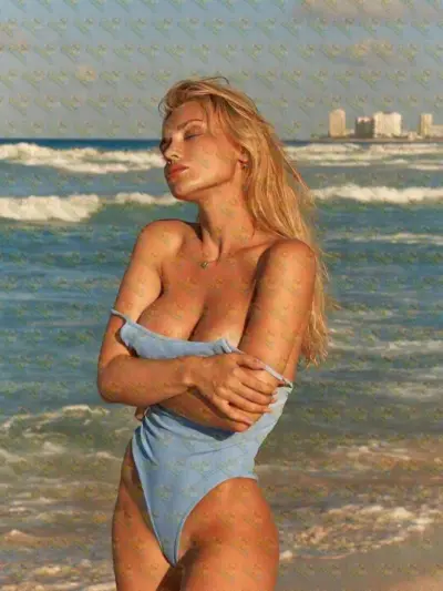 Victoria Blonde, curvy, and sooo worth your evening, 25 y.o., 175 cm, 58 kg, Muscat