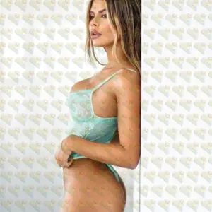 Photo 4 — Virginia, 24 y.o., 172 cm, 60 kg, Sharjah